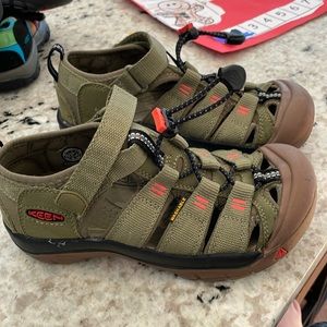 Keen kids Newport h2